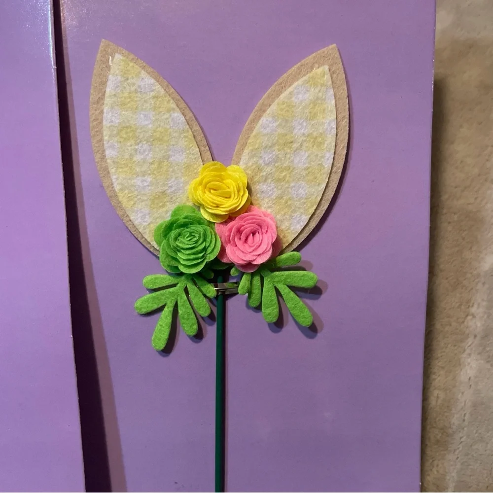 NWT Easter/Spring Bunny 2 Picks with Colorful Flowers and Gingham Print.